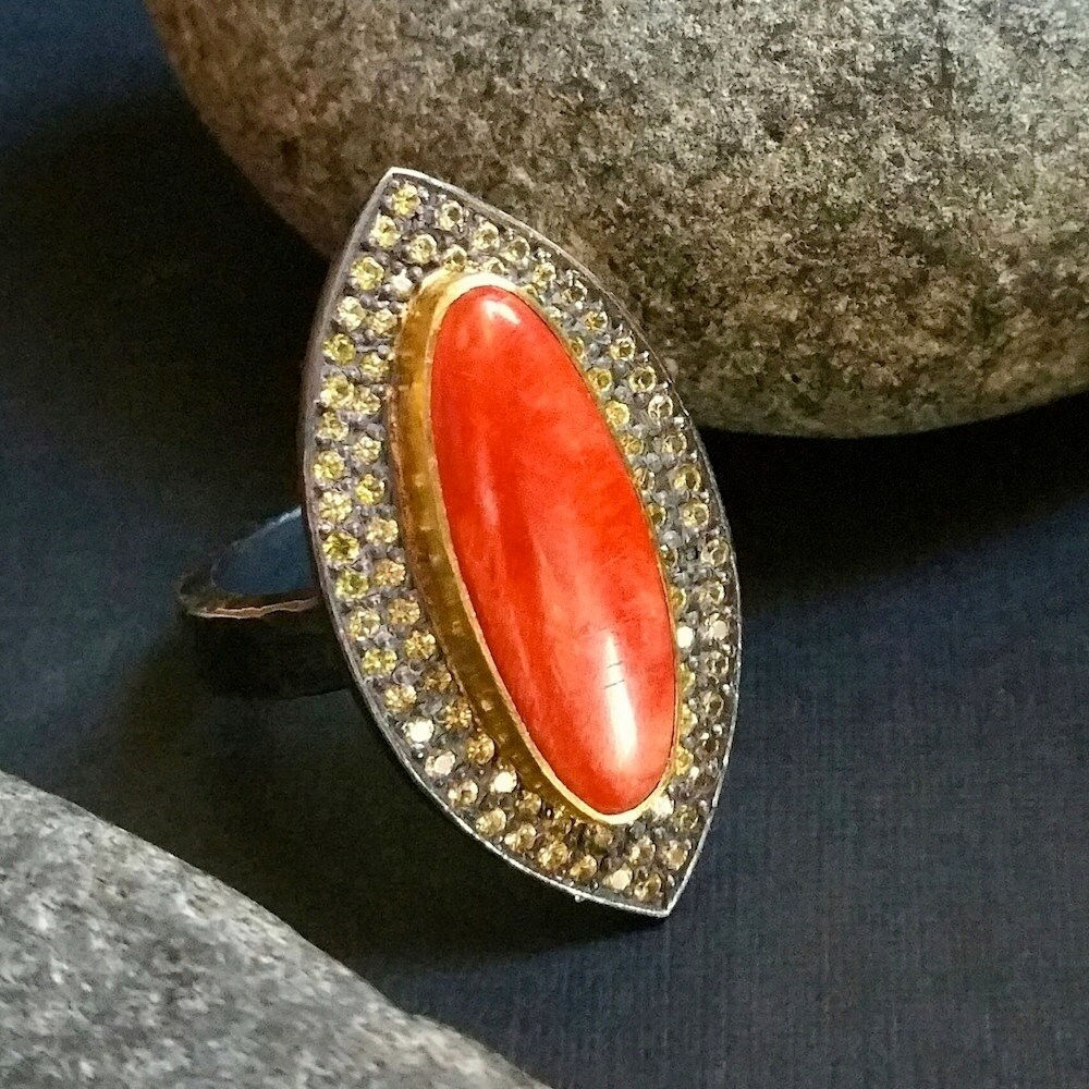 Spiny Oyster Ring Sapphire