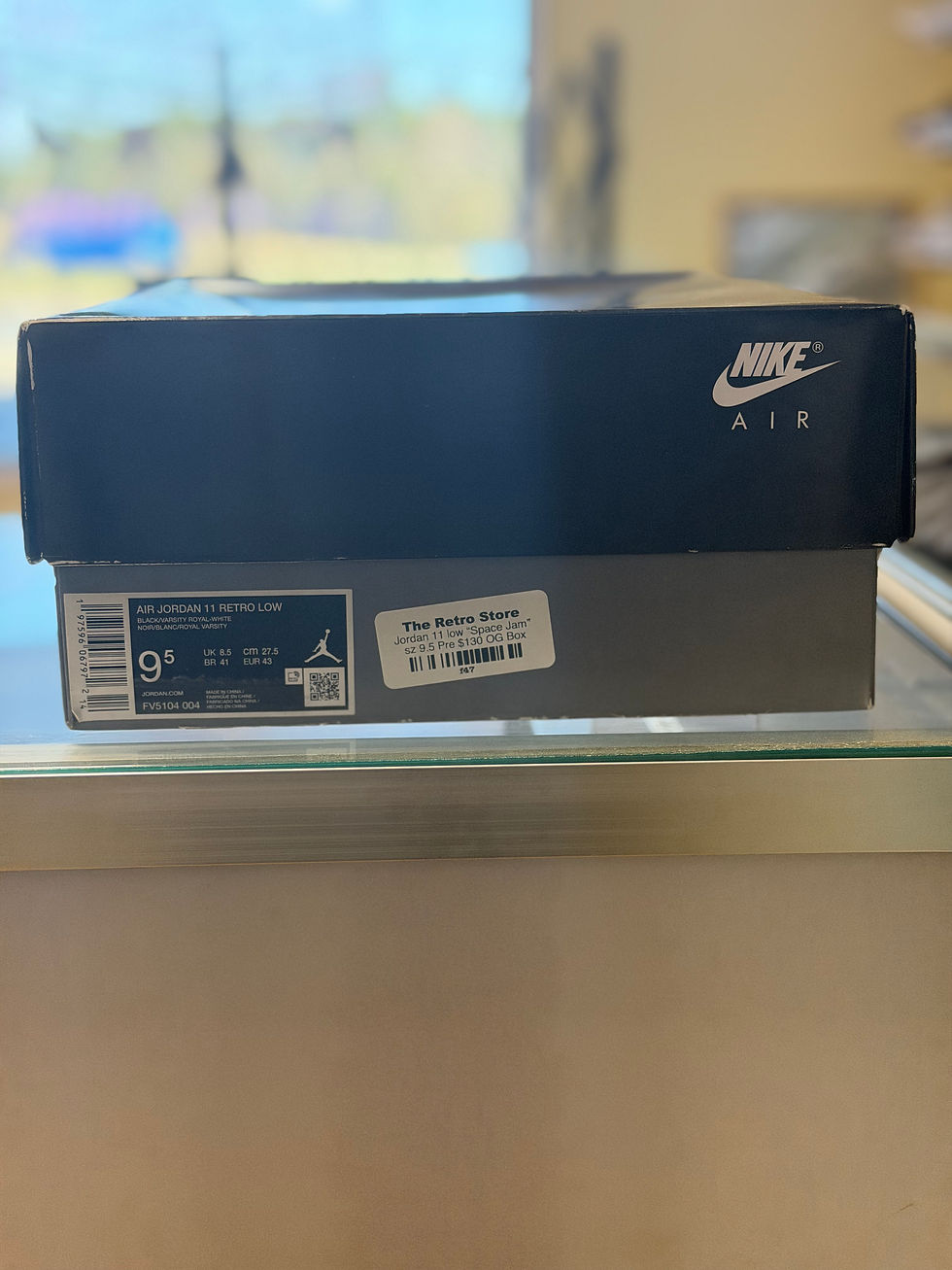 Thumbnail: Jordan 11 Low “Space Jam” sz 9.5 Preowned 