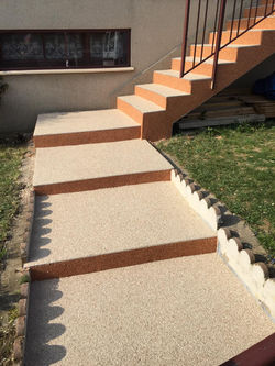 escaliers ton sur ton design-resine.ch