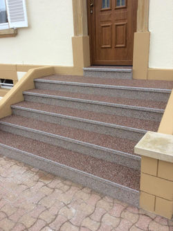 escalier maison ancienne design-resine.ch