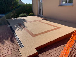 terrasse avec motif design-resine.ch