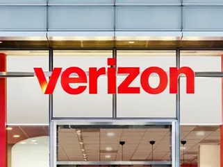 satellite SOS during Verizon blackout FCC 2026 wireless dealers emergency connectivity