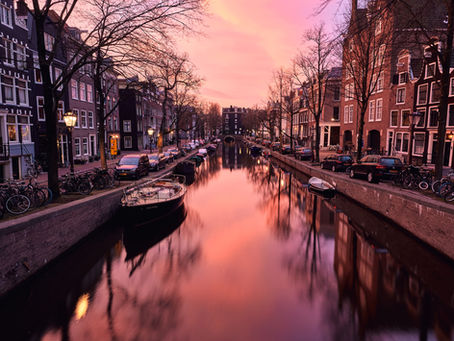 Warm air sunrise in Amsterdam