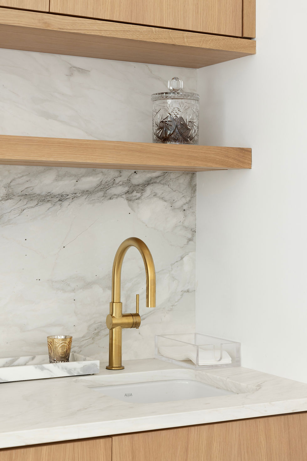 West Hills Residence Wet Bar