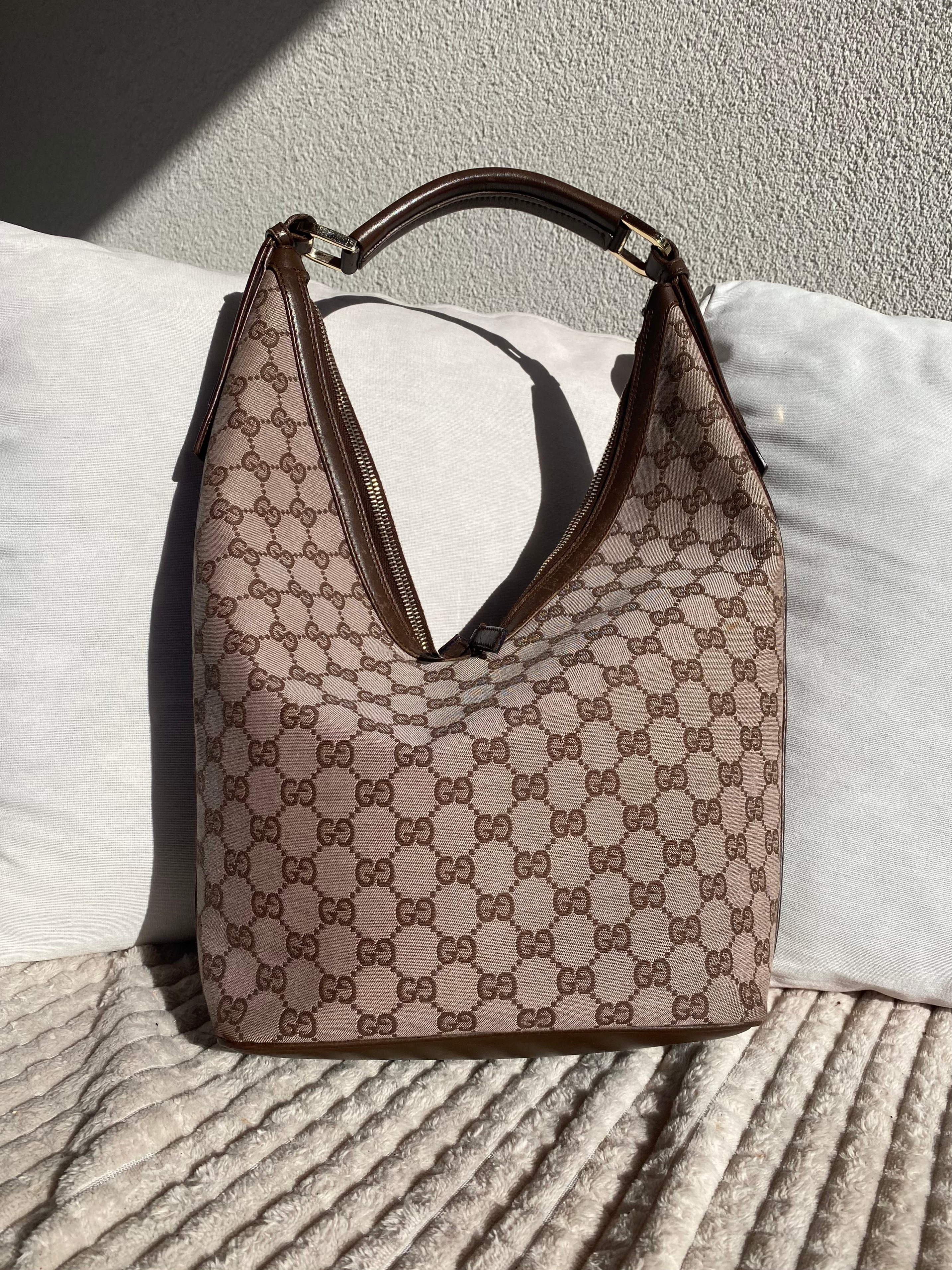 Gucci GG Canvas Kabelka