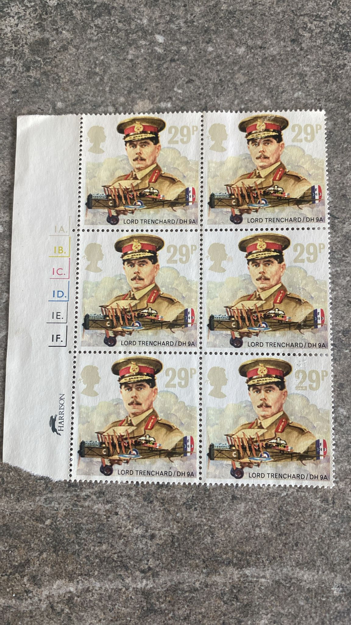 A443-GB 1991 Lord Trenchard 29p RAF Centenary Stamp Sheet (6) Mint Never Hinge