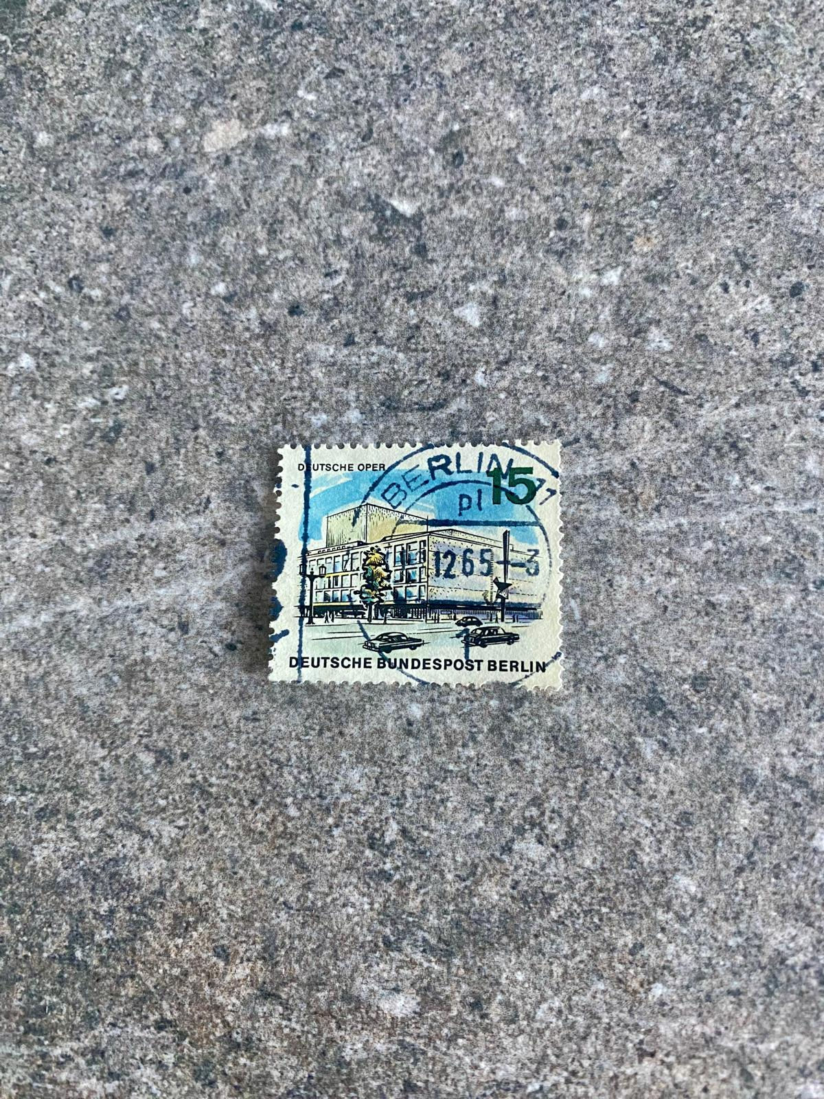 A277 Vintage 1965 Berlin Deutsche Bundespost Stamp – Deutsche Oper Building (U
