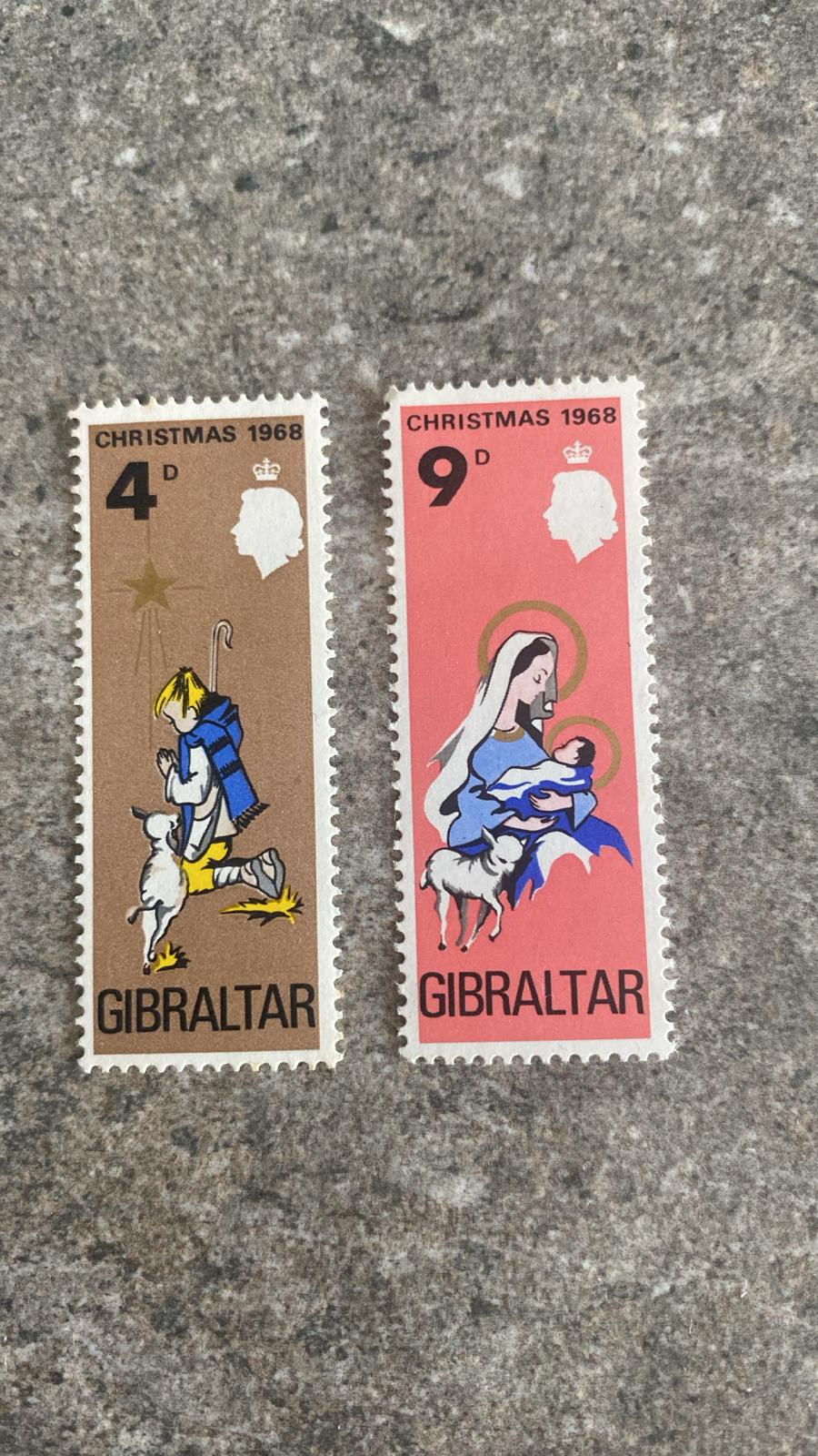 B92-:
Gibraltar 1968 Christmas Stamps 4d & 9d Mint Never Hinged (Scott 217-218