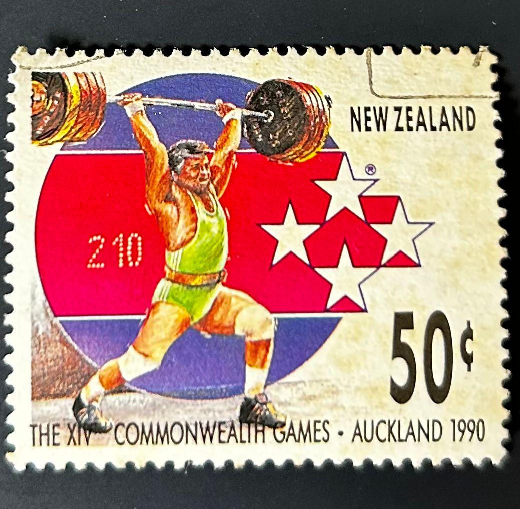P300-New Zealand 1990 50c Commonwealth Games Auckland Weightlifting Stamp Used