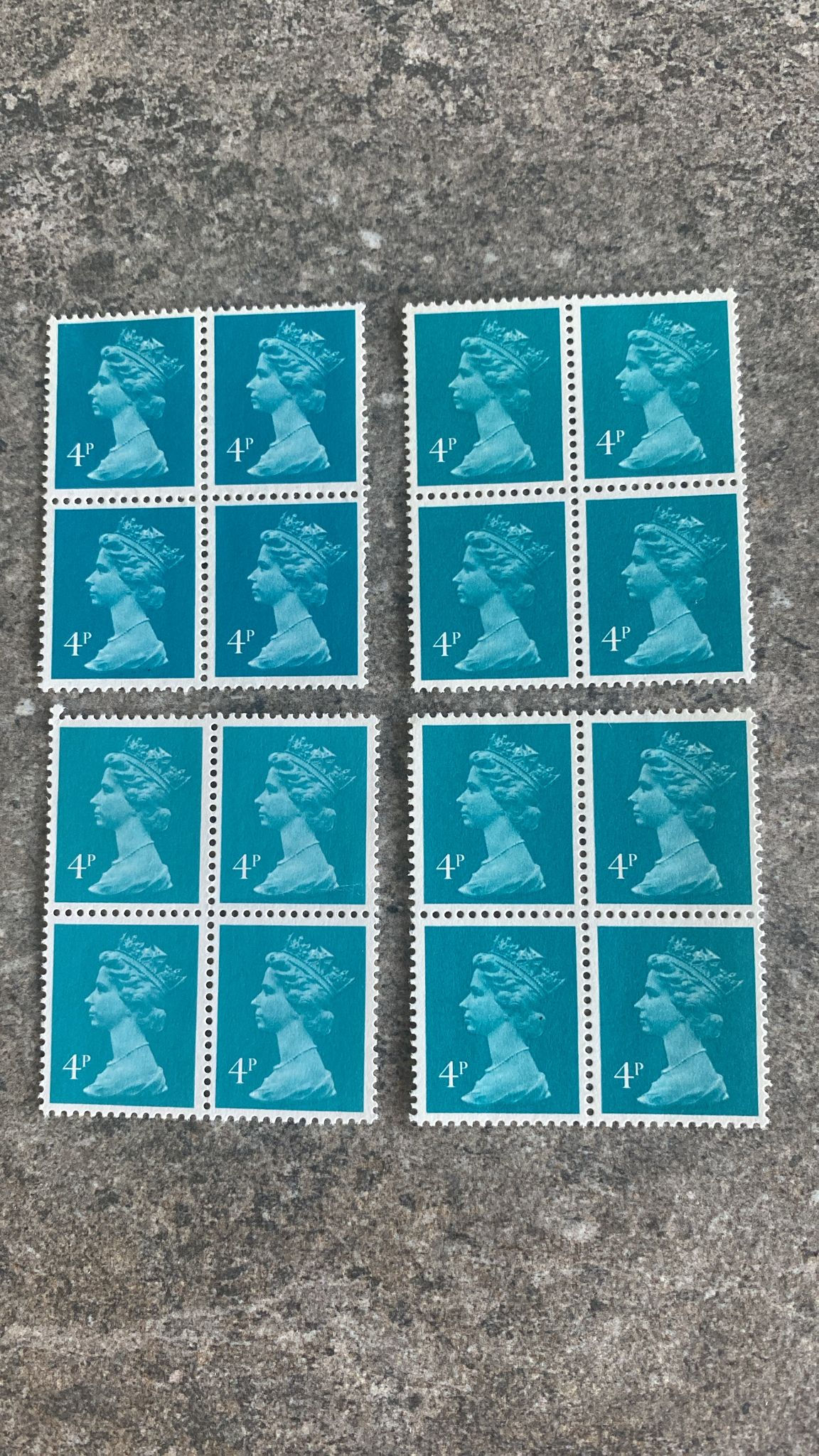A427-GB QEII Machin 4d Turquoise Blue Mint Stamps x16 (4 Blocks of 4) MNH – 19