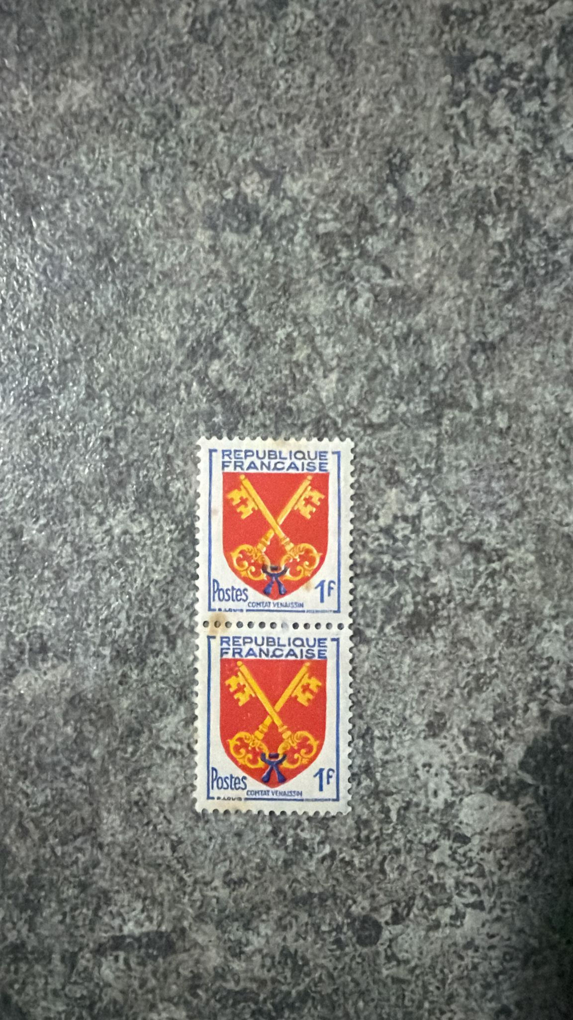 #427-France 1958 Comtat Venaissin 1 Franc Pair –MNH/MH (Light Toning on Gum)