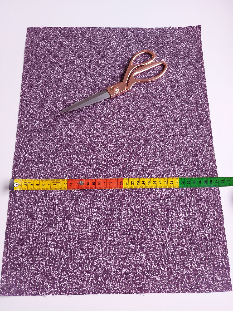Thumbnail: Kimono fabric - Off the roll - wool - Mauve and white - www.jasuin.co.uk