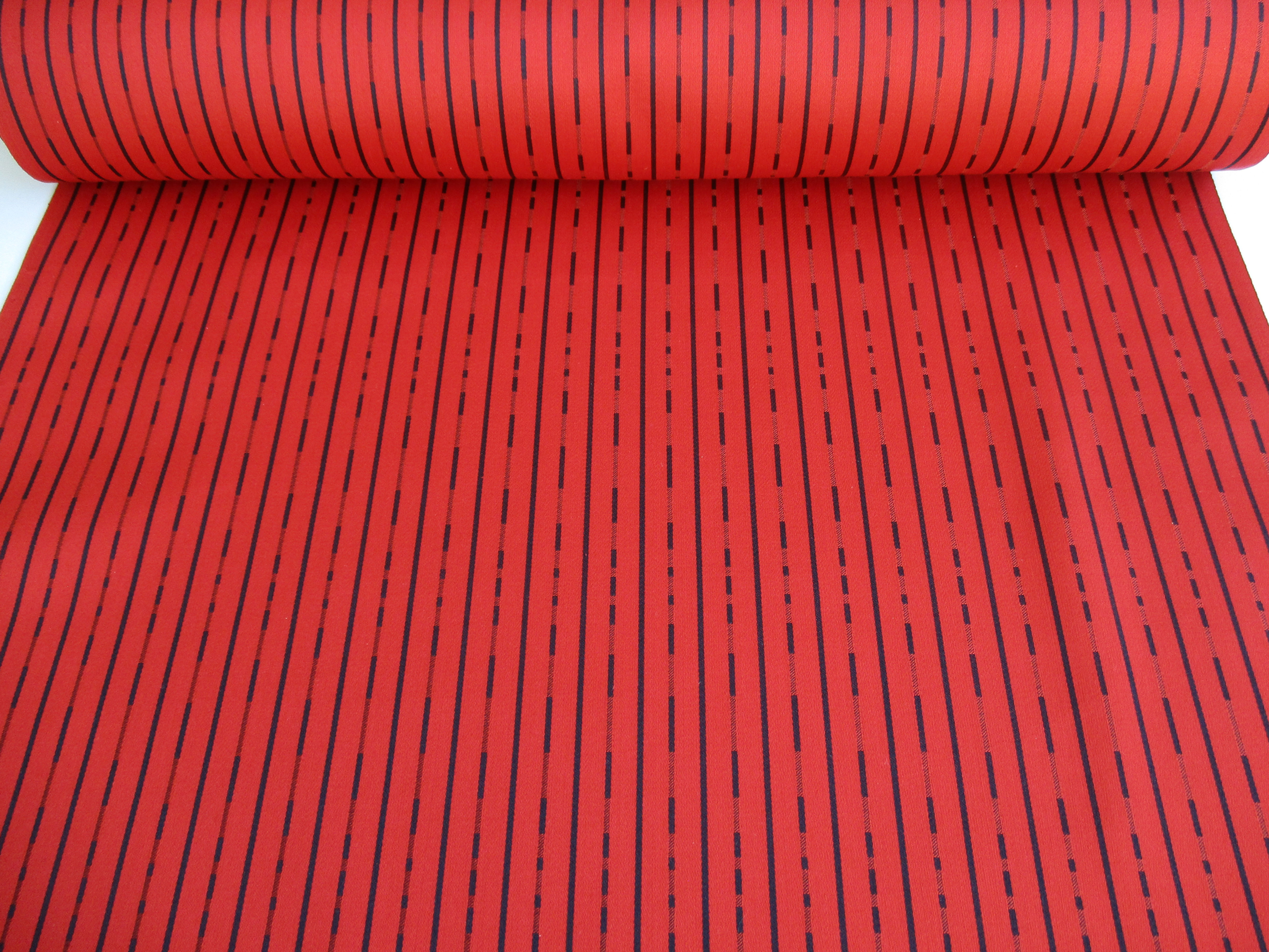 Red Kimono jacket fabric - www.jasuin.co.uk