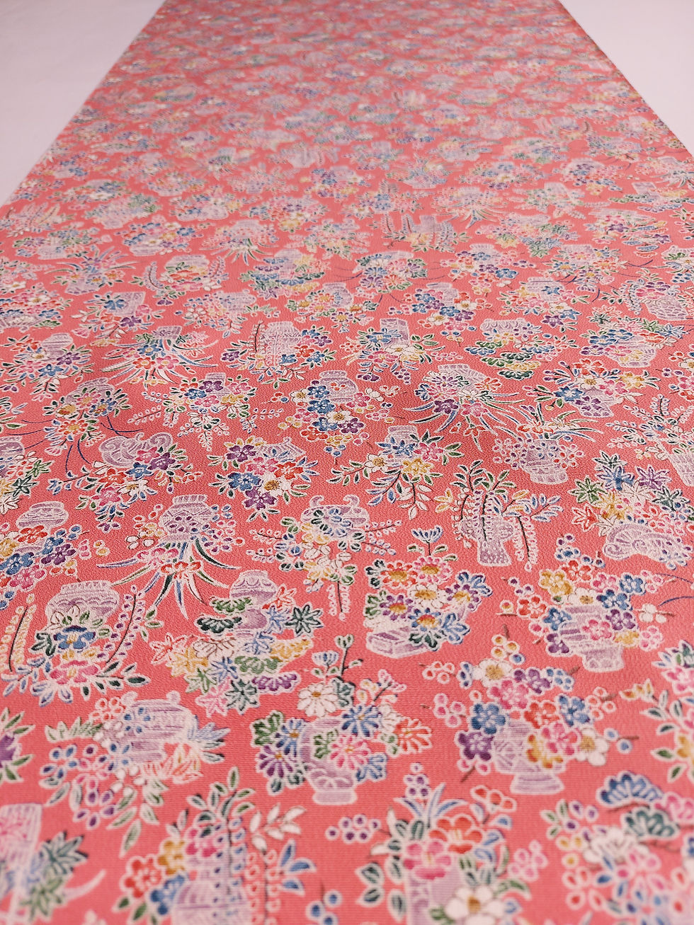 Thumbnail: Kimono fabric - off the roll - Silk - Yuzen - Chirimen - Floral - Pink Peach multi - www.jasuin.co.u