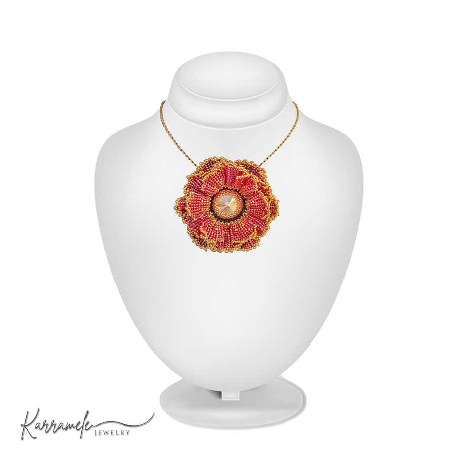 Peonia Necklace