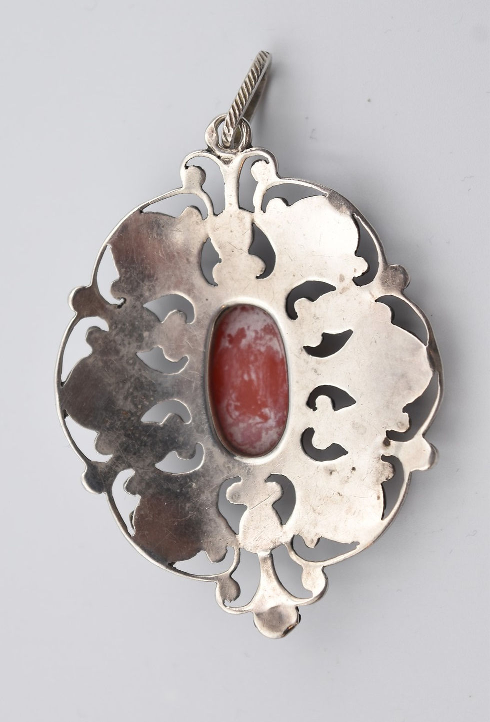 Miniature : Ancien grand pendentif en argent filigrané et corail Cocagne de sort Barbentane brocante