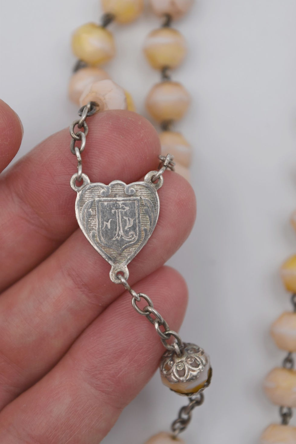 Miniature : ancien chapelet argent perles facettées en opaline Lourdes