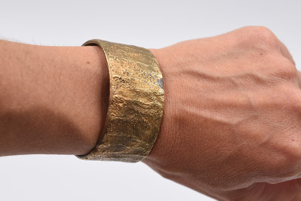 Bracelet manchette bijoux d'artiste Yvon Voccia style brutaliste