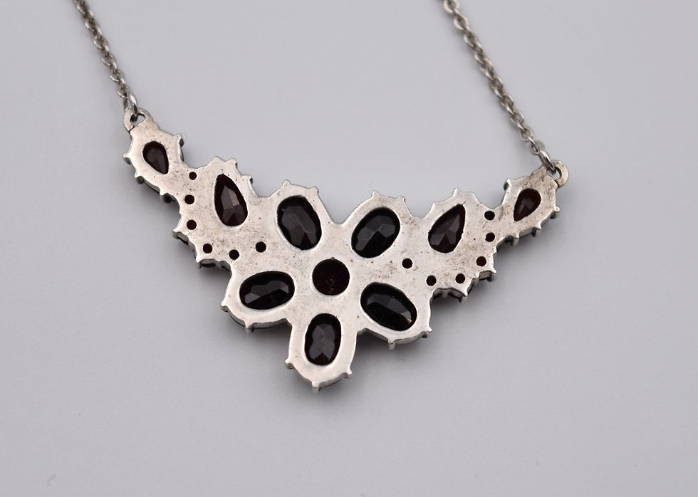 Miniature : Collier en argent et grenat de Bohême poinçon République Tchèque rose cut garnet Cocagne de sort