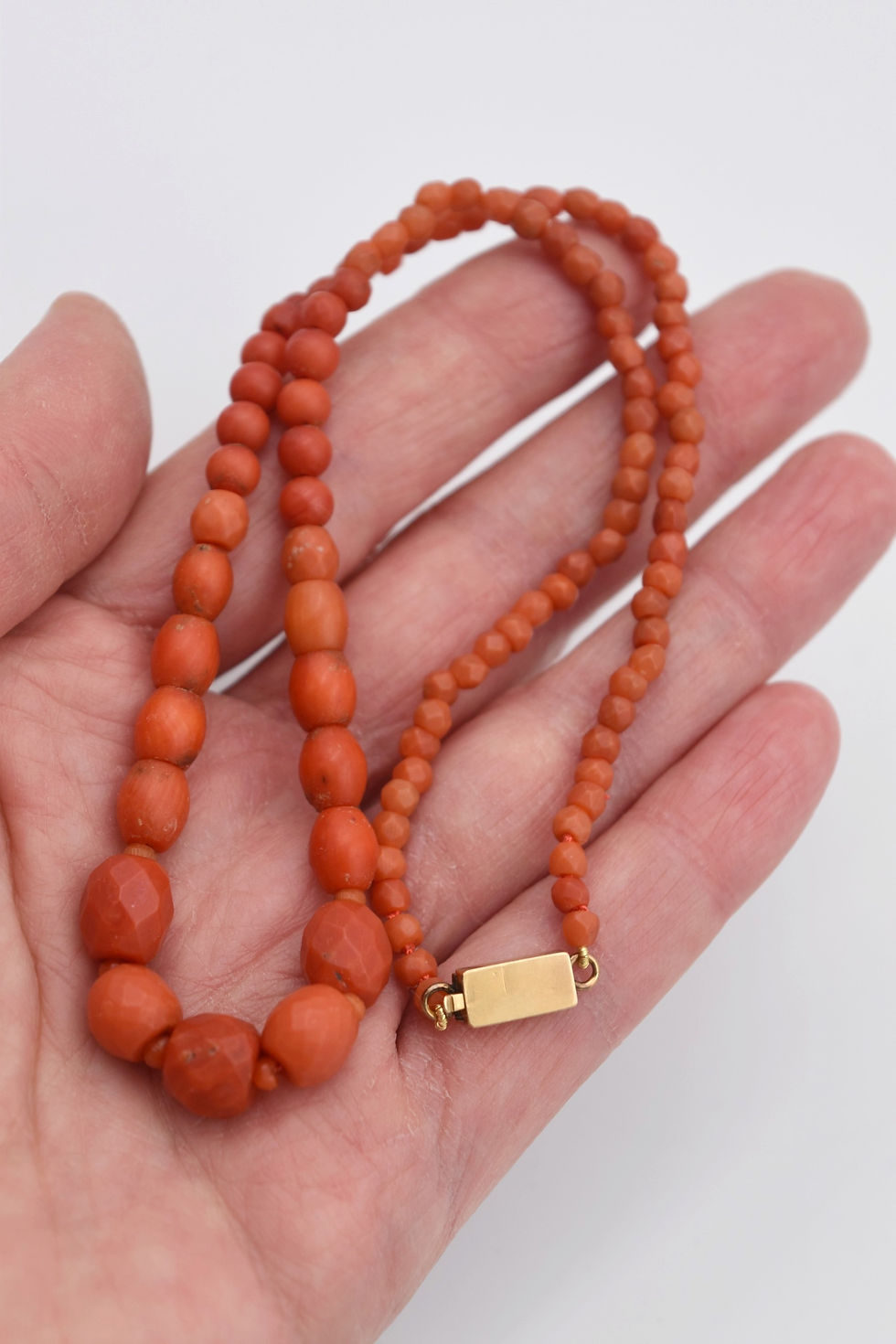 Ancien collier de corail fermoir en or