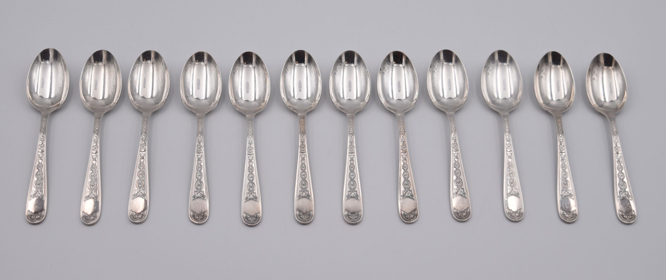 12 cuillères à café Christofle modèle Villeroy