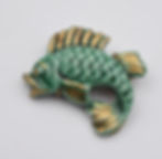 Broche vintage en céramique des années 1940 1950 Lucien Neuquelman Cocagne de sort