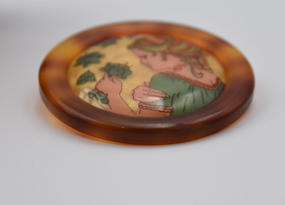 Miniature : Broche vintage Lea Stein décor sérigraphié