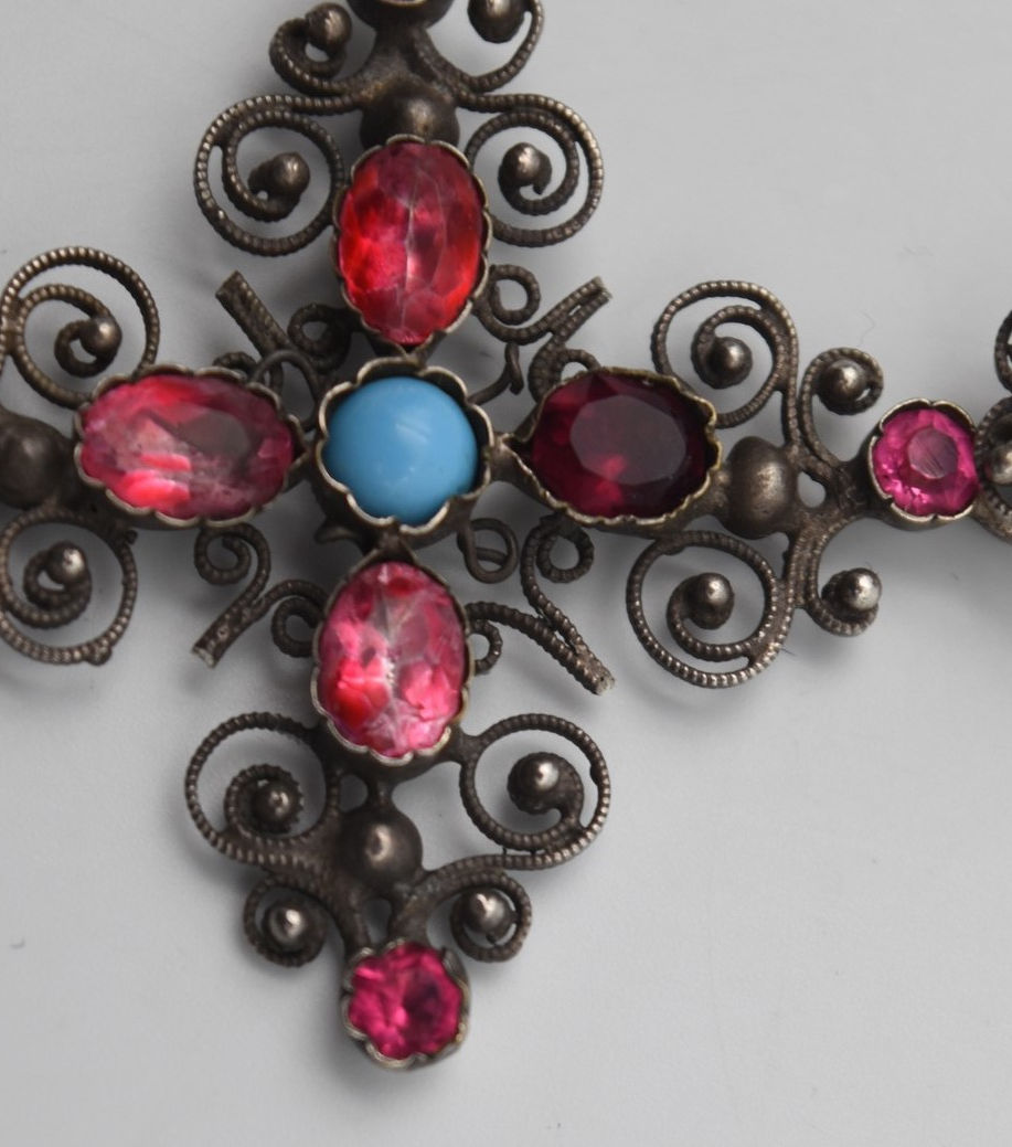 Miniature : Ancienne croix en argent filigrane strass rose et opaline bleu