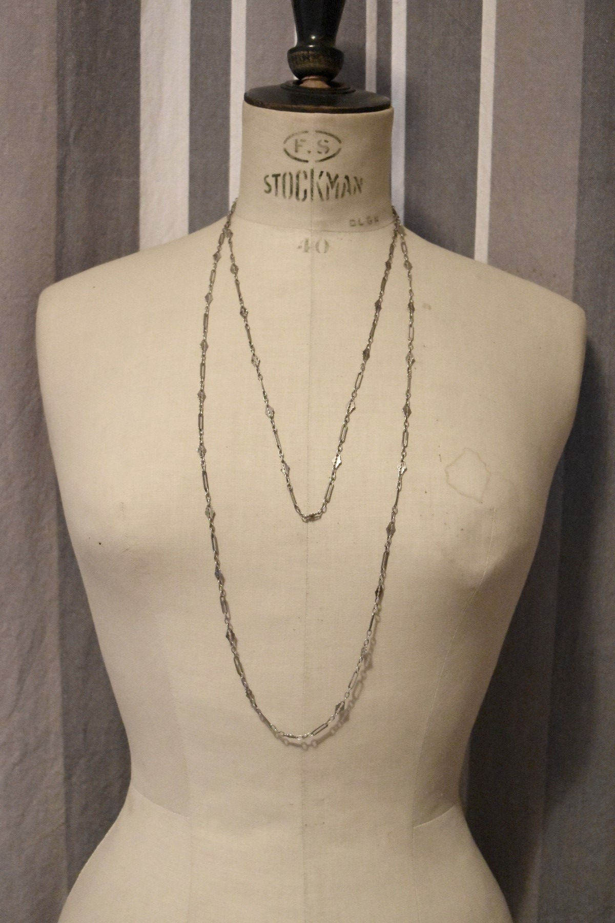 Ancienne chaîne collier sautoir en argent maille très originale vers 1900 arlésienne