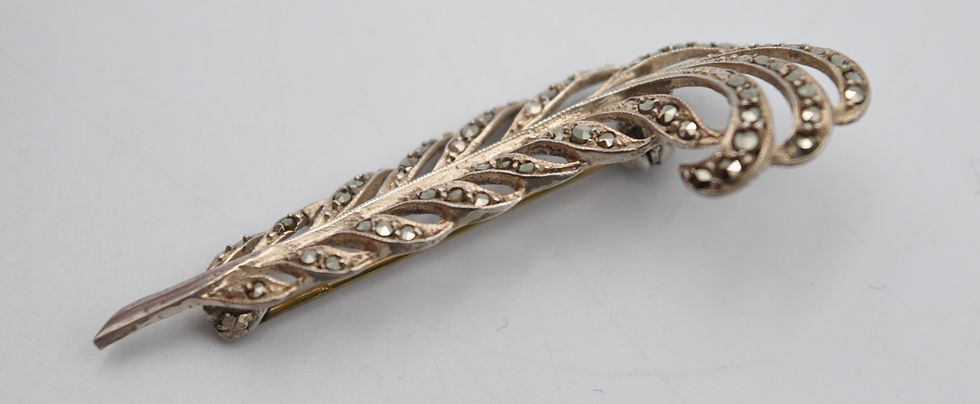 Miniature : Broche vintage en argent belge 835 et marcassite en forme de plume