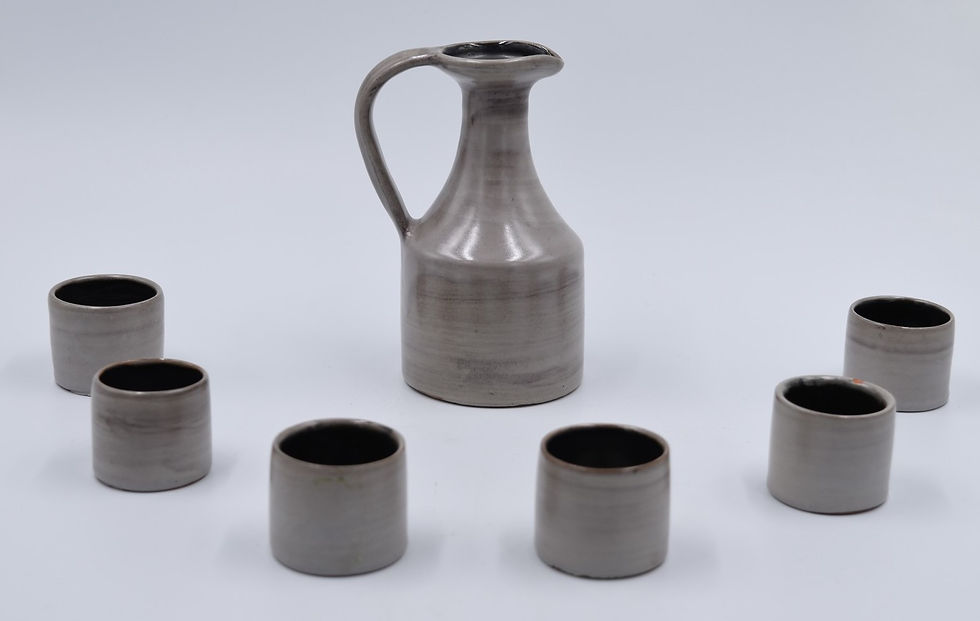 Céramique de Jacques Pouchain : petit pichet et 6 petits gobelets