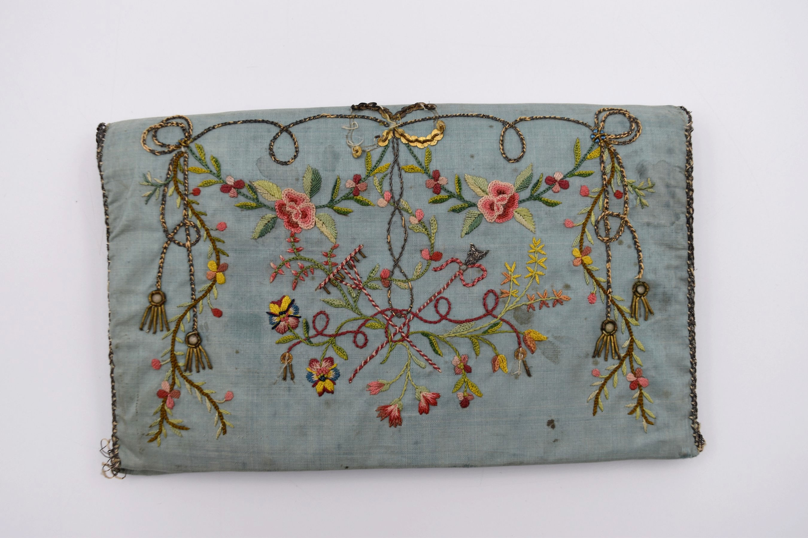 Pochette de soie brodée époque Révolutionnaire 1789 1794 18th embroidered silk