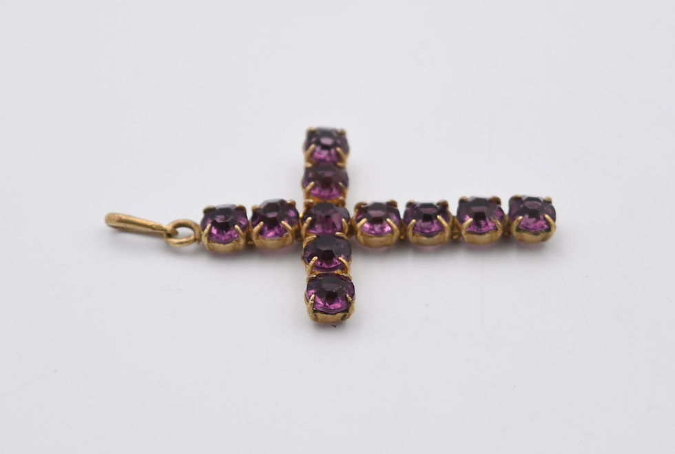 Miniature : ncien pendentif croix en laiton et strass violet couleur améthyste arlésienne