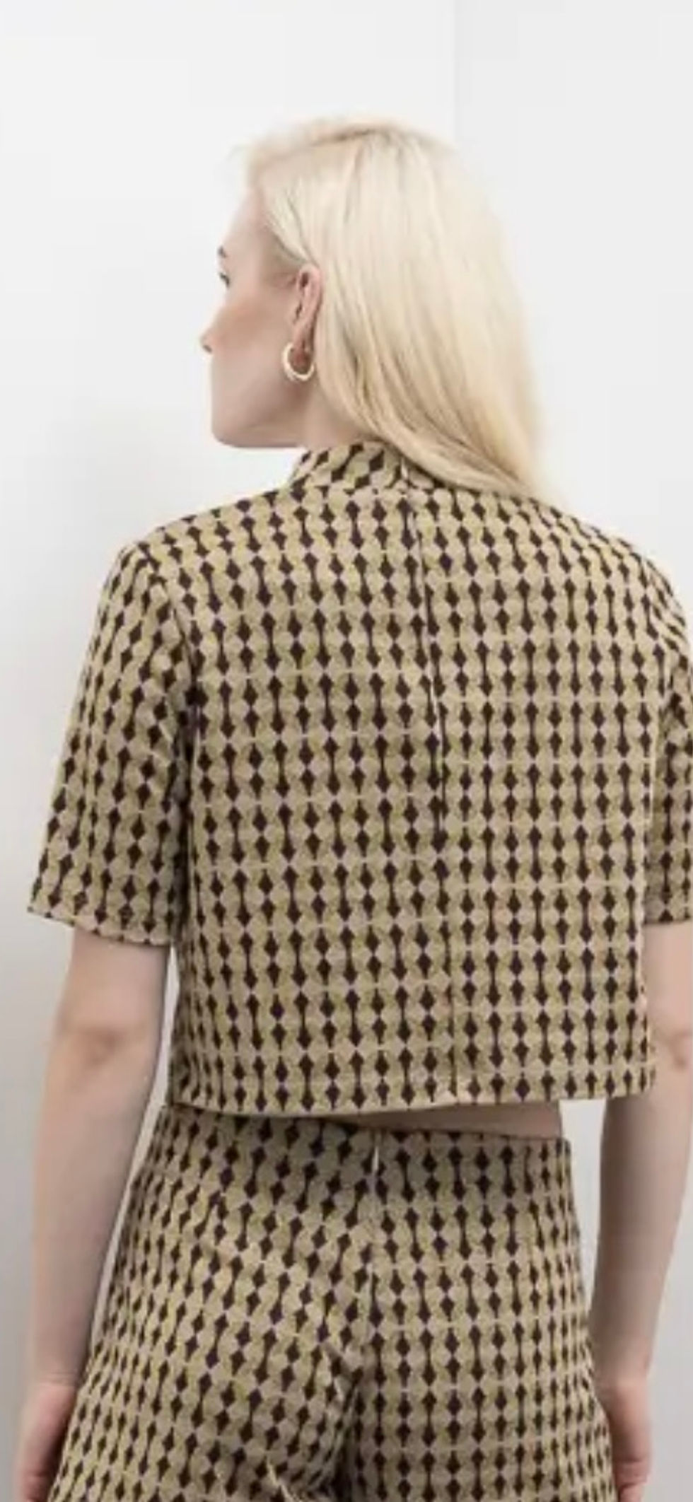 Miniatura: TOP IN JACQUARD MOTIVO GEOMETRICO