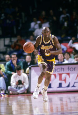 Sedale Threatt Pushing the Break