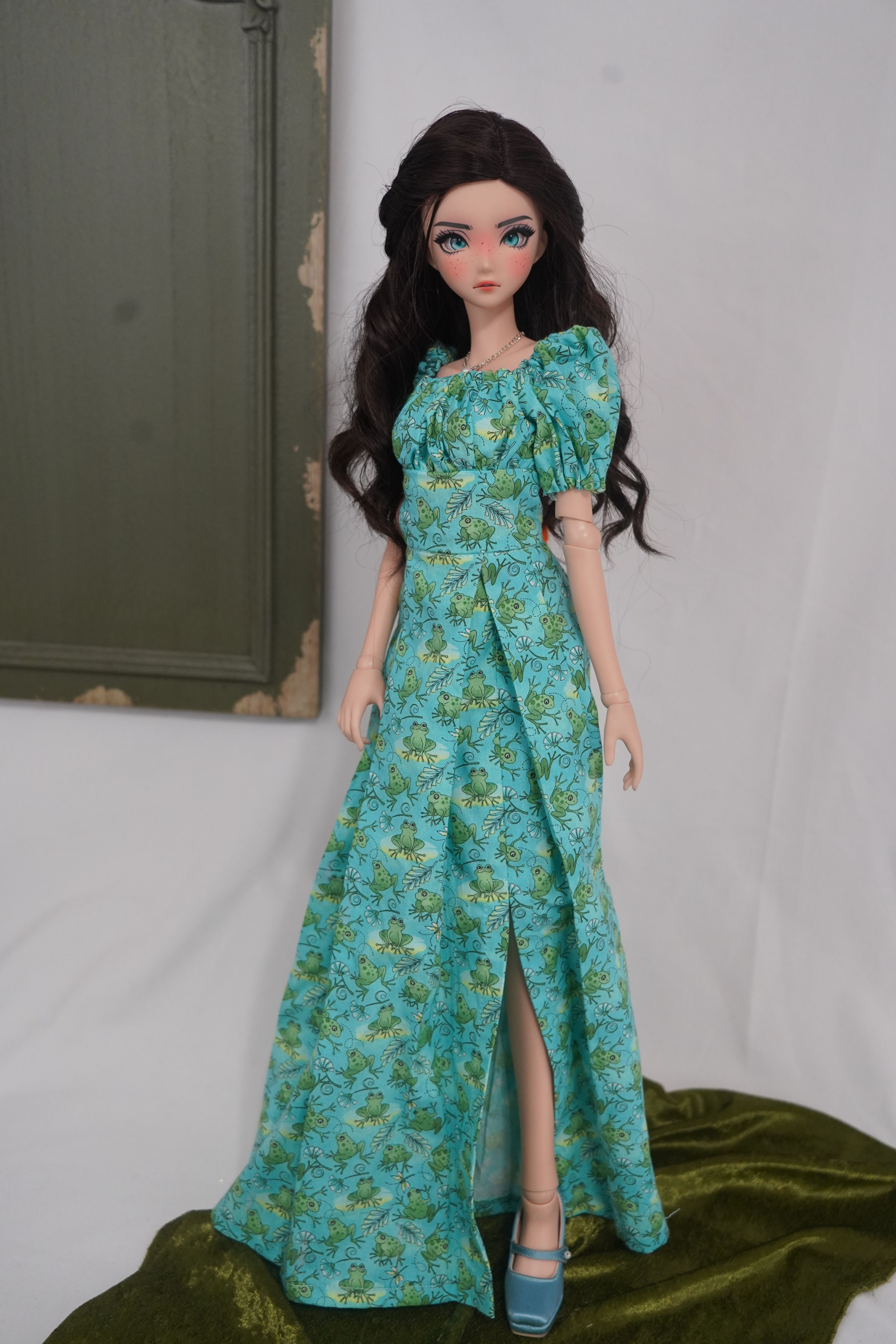 Smart Doll “Lily Pad Milkmaid” frog Dress – 1/3 BJD Outfit
