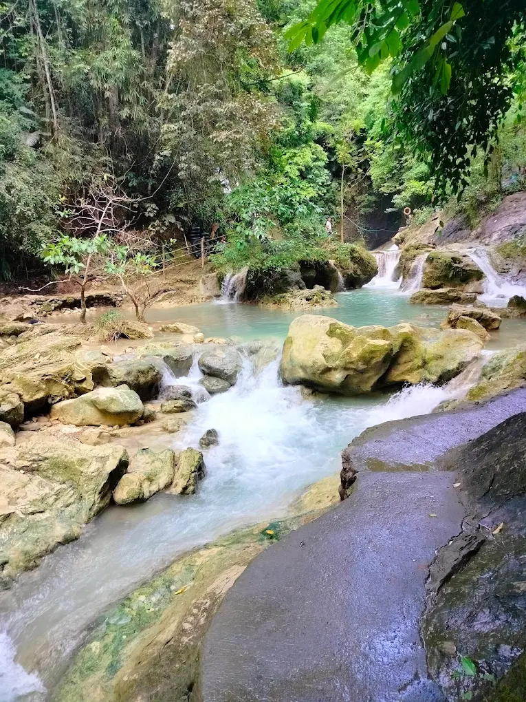 Philippine waterfalls - daranak falls