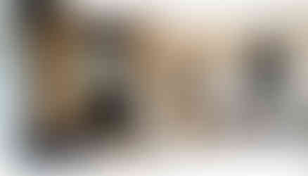 Výsuvná postel pod kuchyní jako řešení pro malé byty