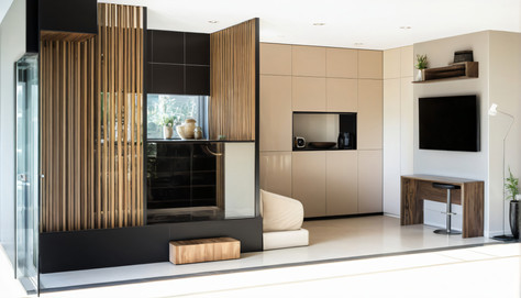 Výsuvná postel pod kuchyní jako řešení pro malé byty