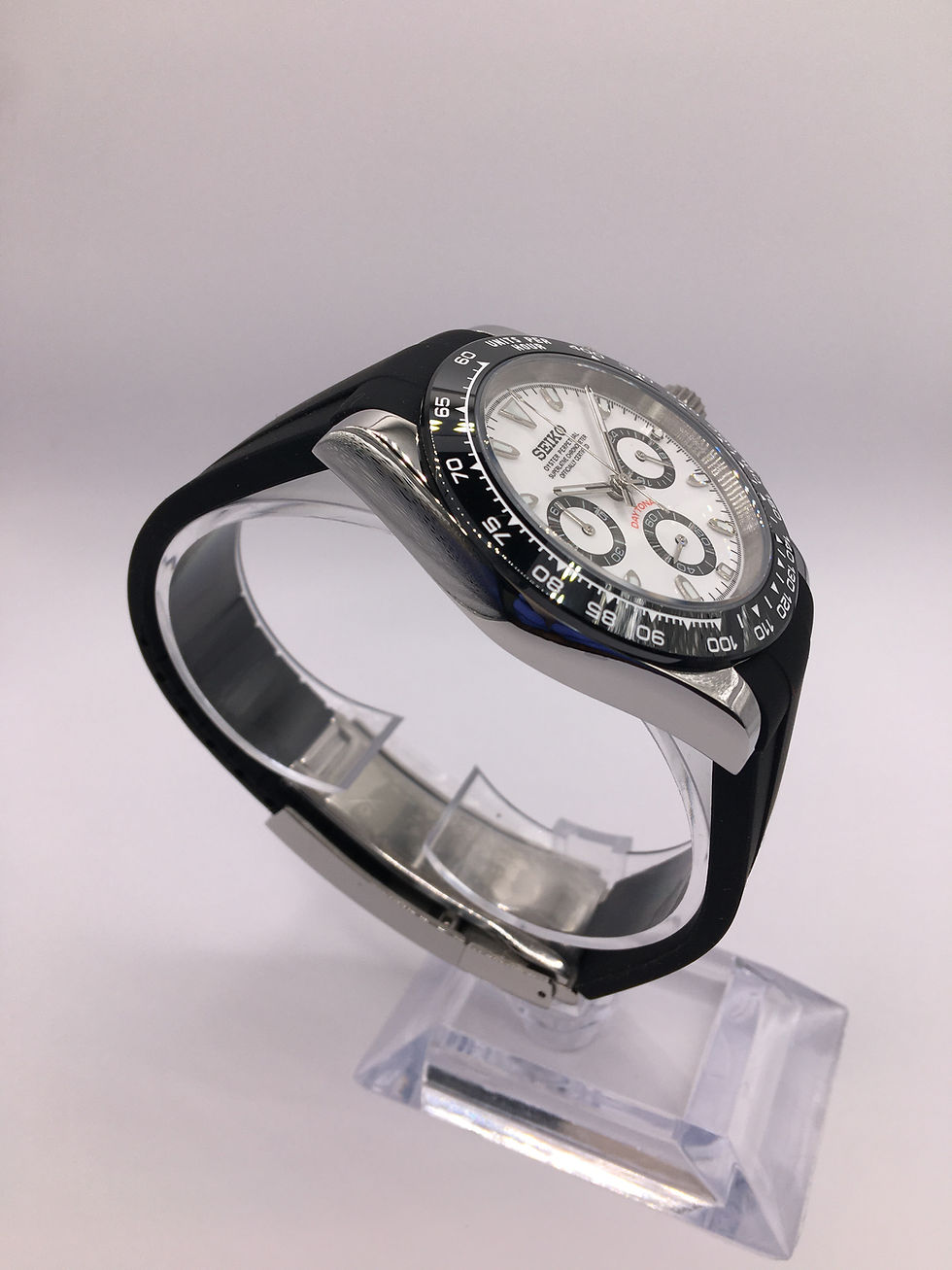 Thumbnail: White Daytona mod on Rubber strap