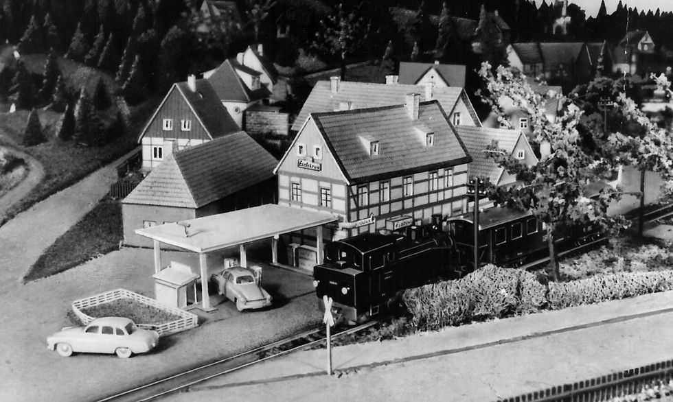 Eselskrug-mit-Tankstelle.jpg