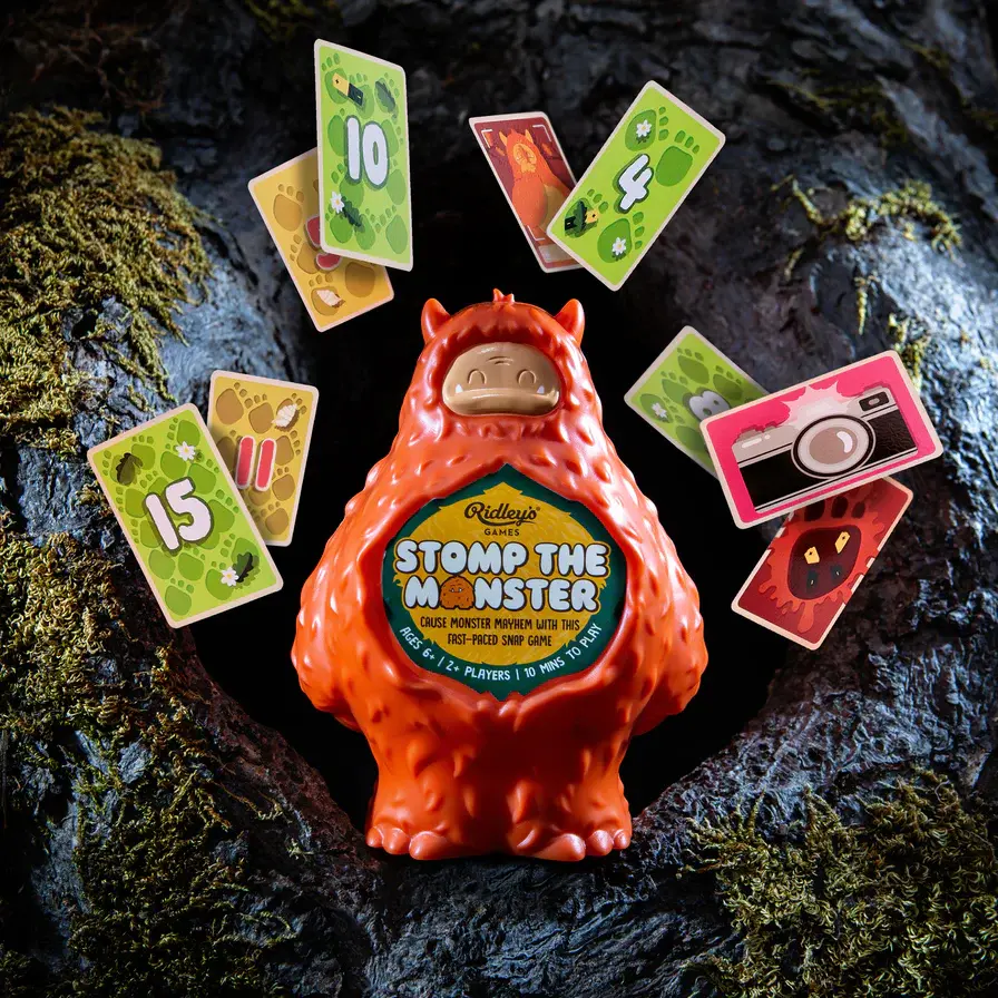 Stomp The Monster - Card Game.