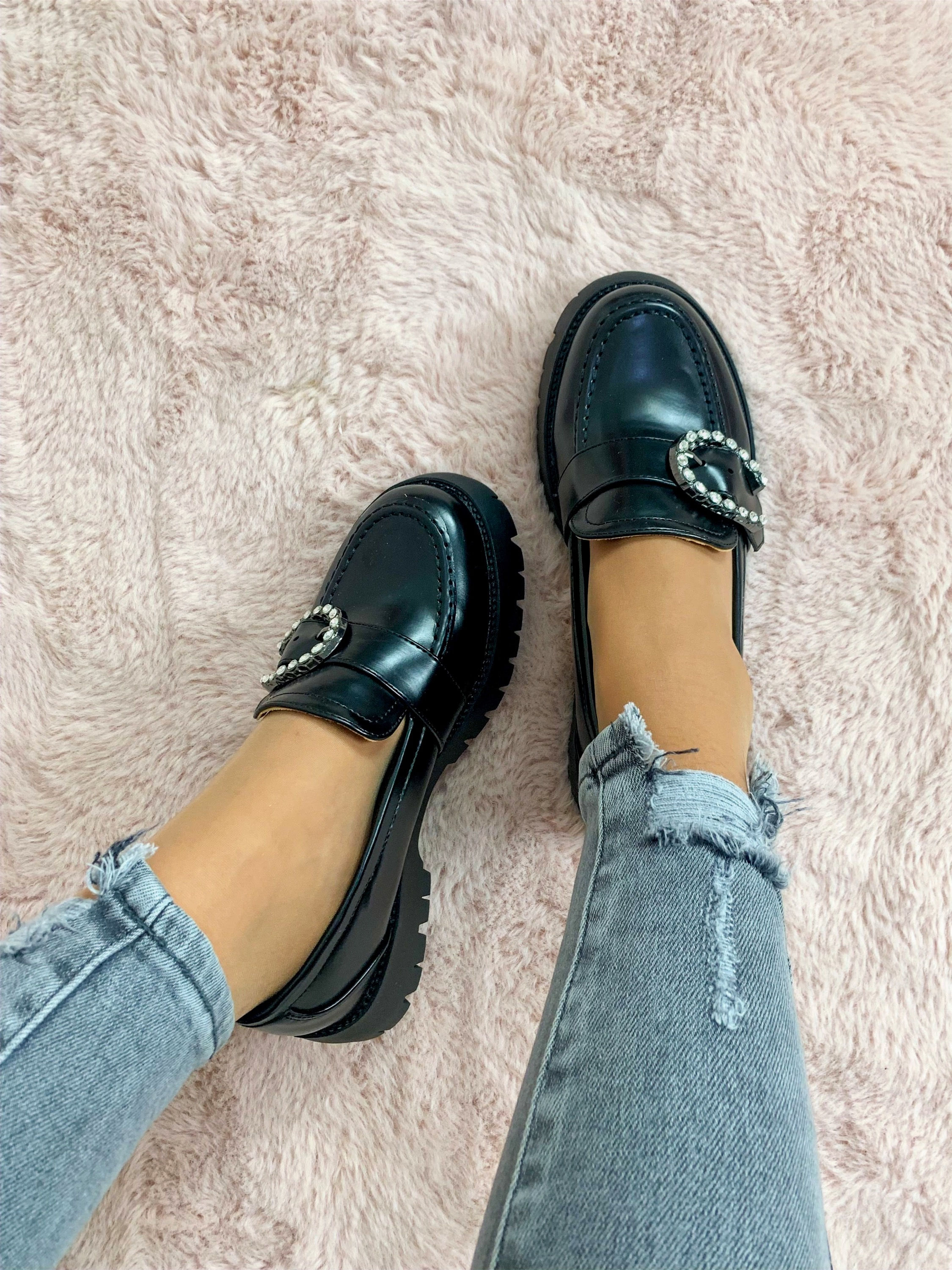 Mocassins compensés à boucle