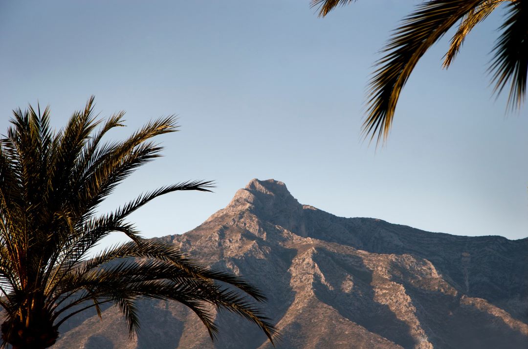 Explora las montañas de Marbella: te espera una gran aventura