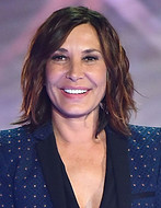 Zazie-bien-dans-son-corps-elle-se-sent-libre-et-elle-le-prouve.jpg