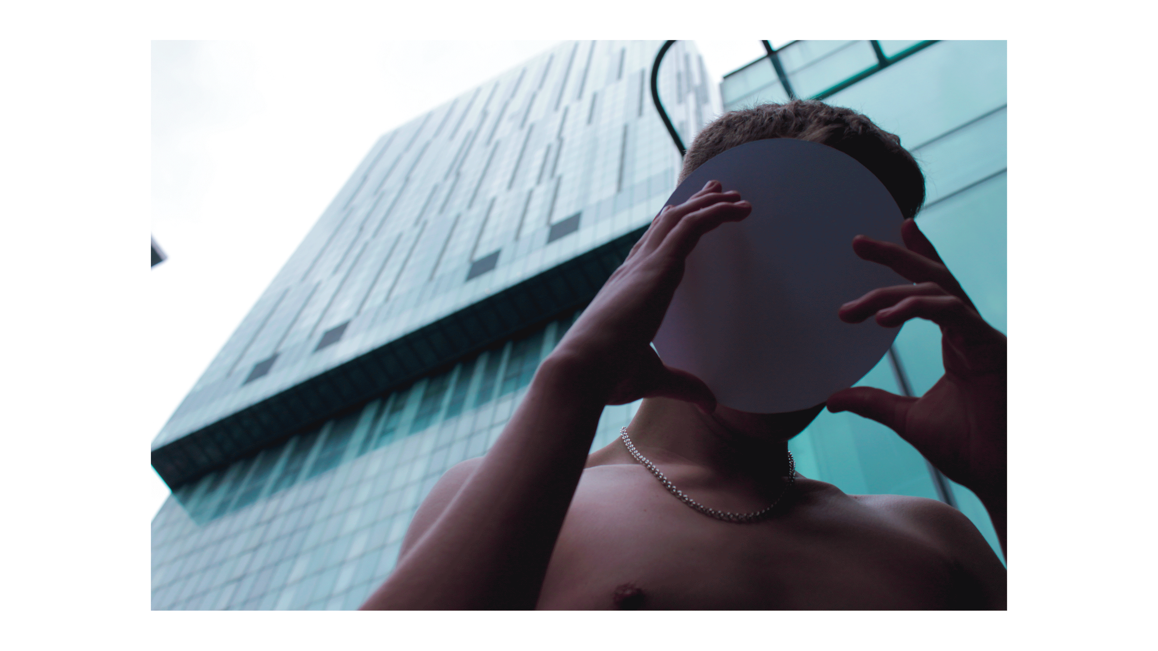 Shirtless-GIF.gif