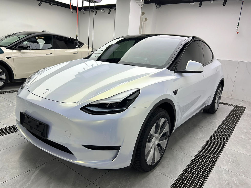 Thumbnail: White Turn Gold