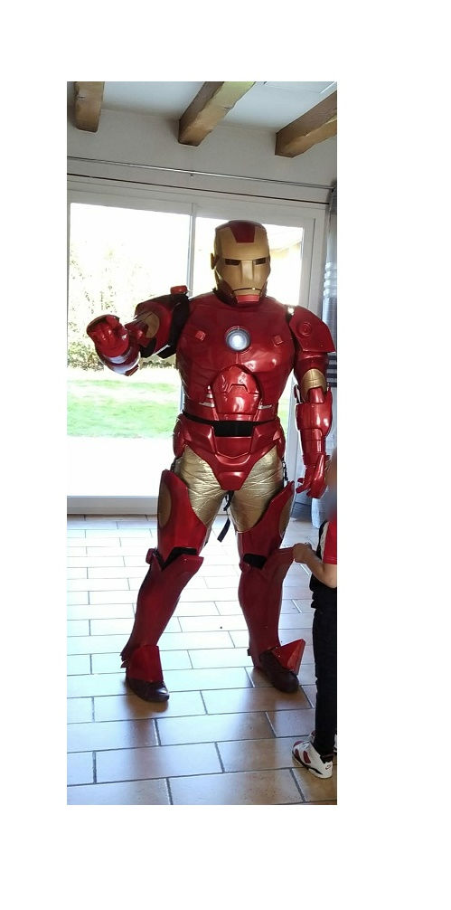 Thumbnail: Mascot appearance and photo shoot