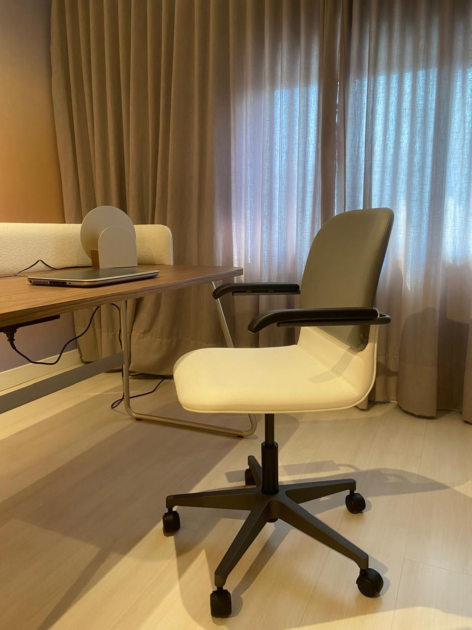 Miniatura: Cadeira Barueri – SP