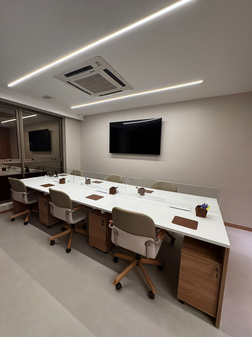 Miniatura: Cadeira Barueri – SP